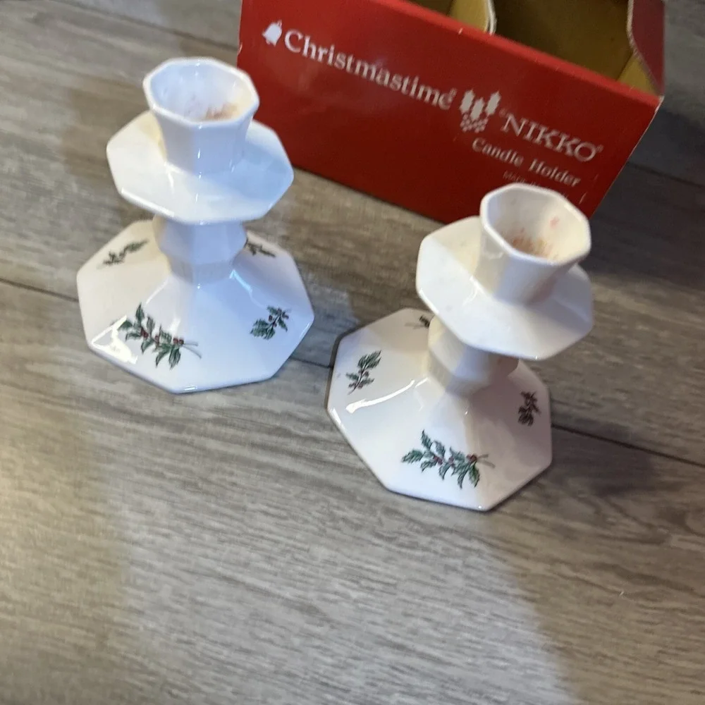 Nikko‎ Candle Holder Set Unisex OS White Good Christmastime Holly Berry Japan